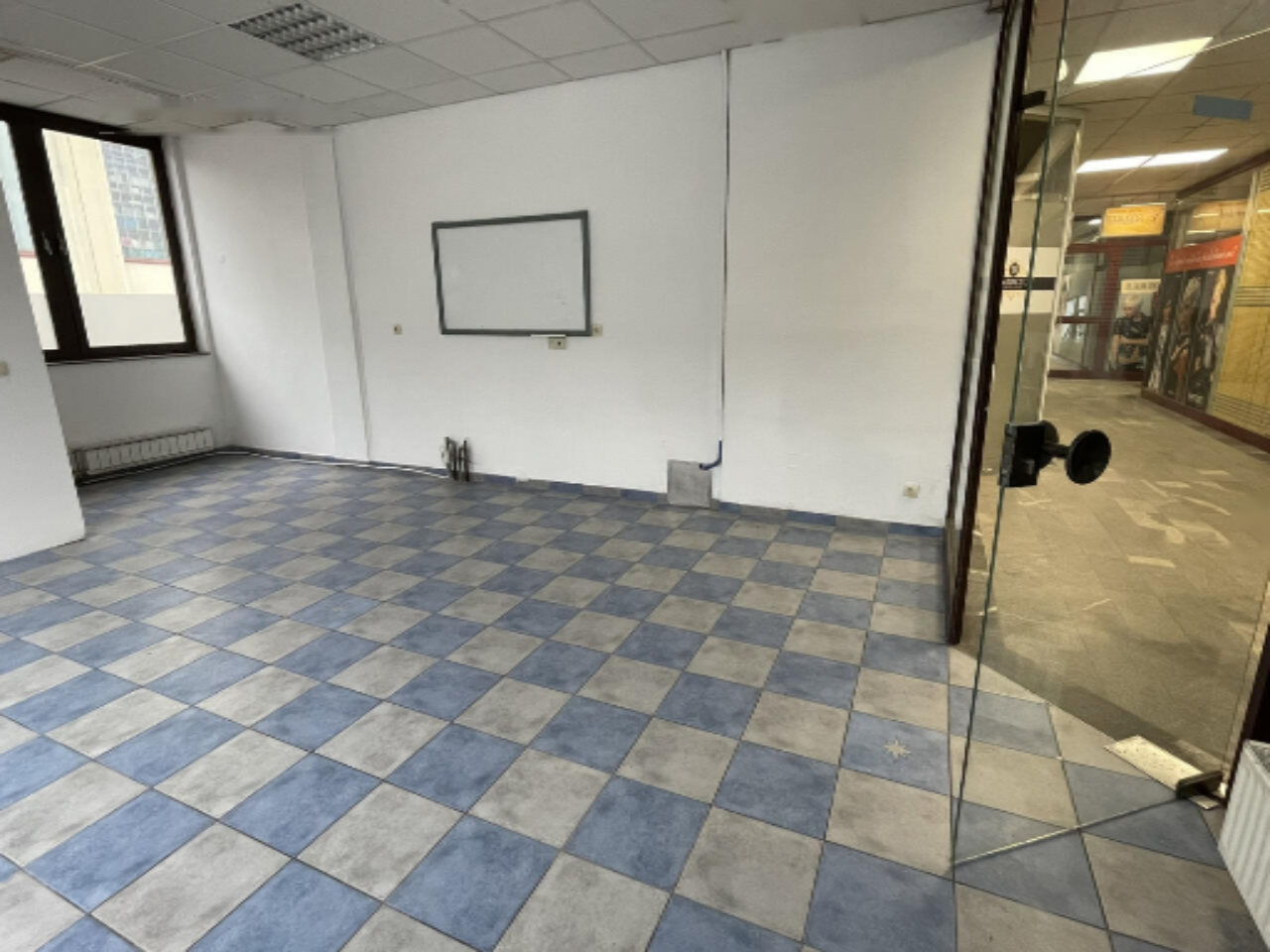 Ufficio a Lubiana, Slovenia, 34 m² - foto 3