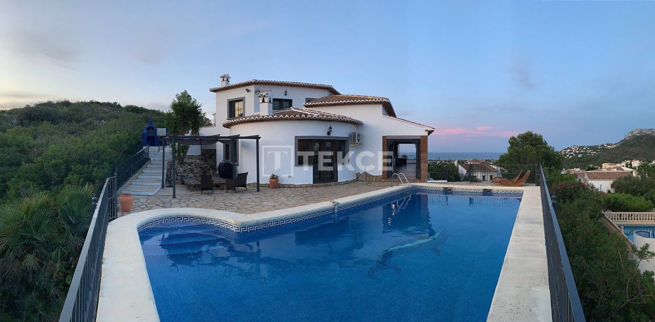 Villa Ráfol de Almunia, España, 324 m² - imagen 1