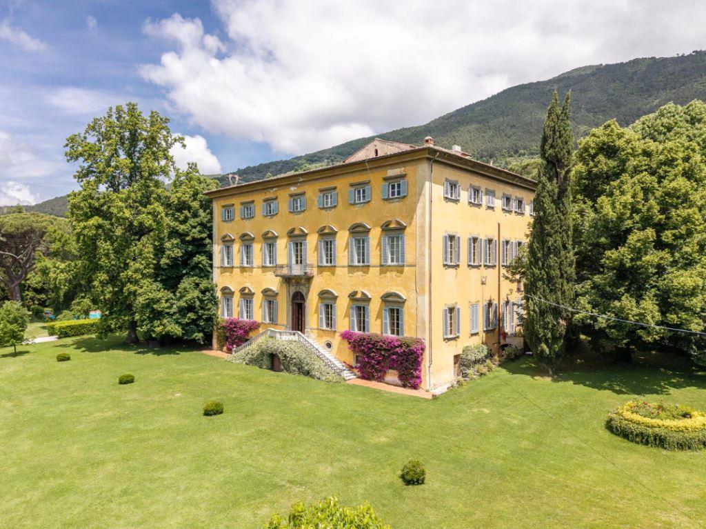 Villa in Pisa, Italien, 2 500 m² - Foto 1
