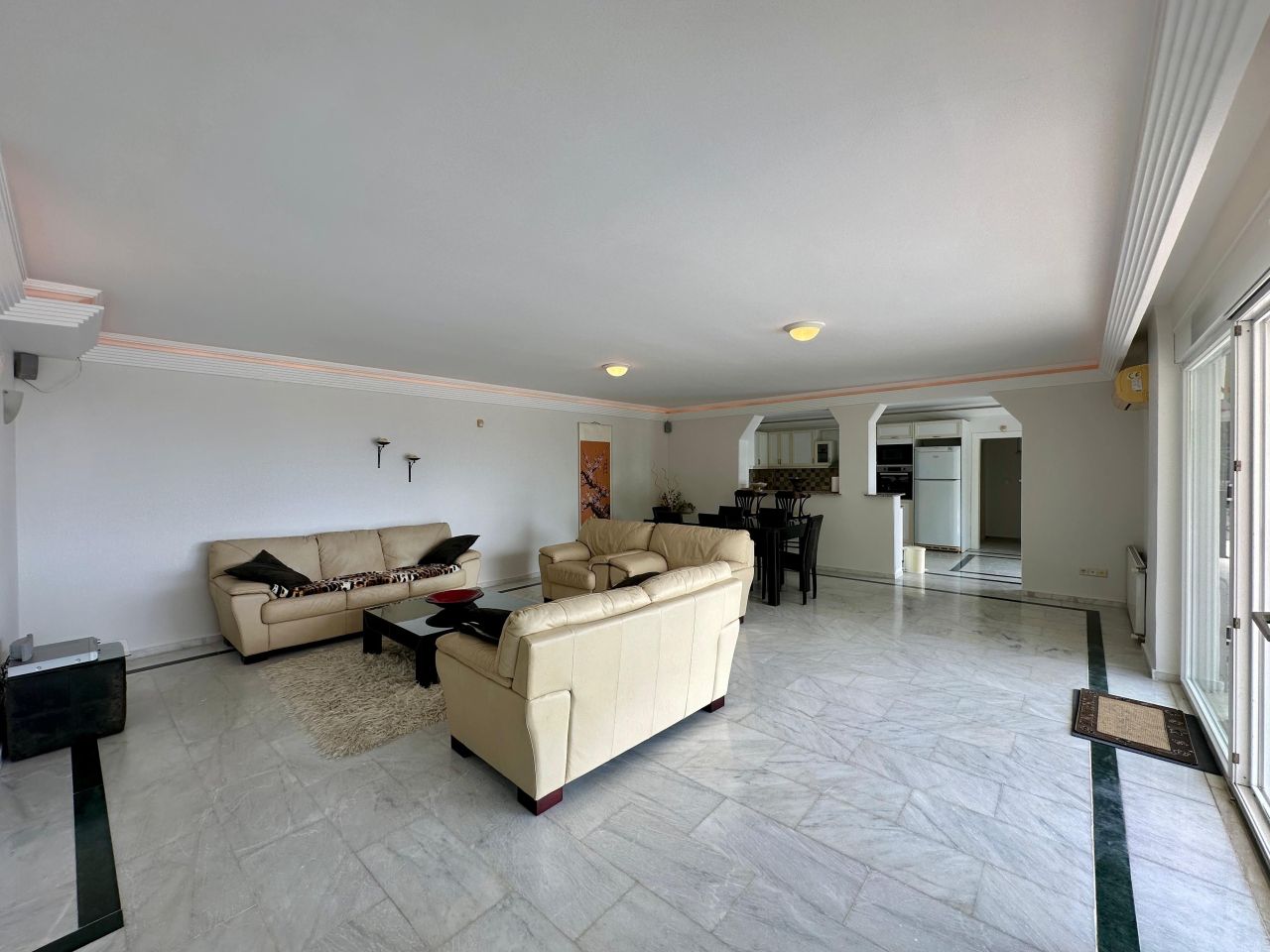 Villa à Alanya, Turquie, 375 m² - image 2