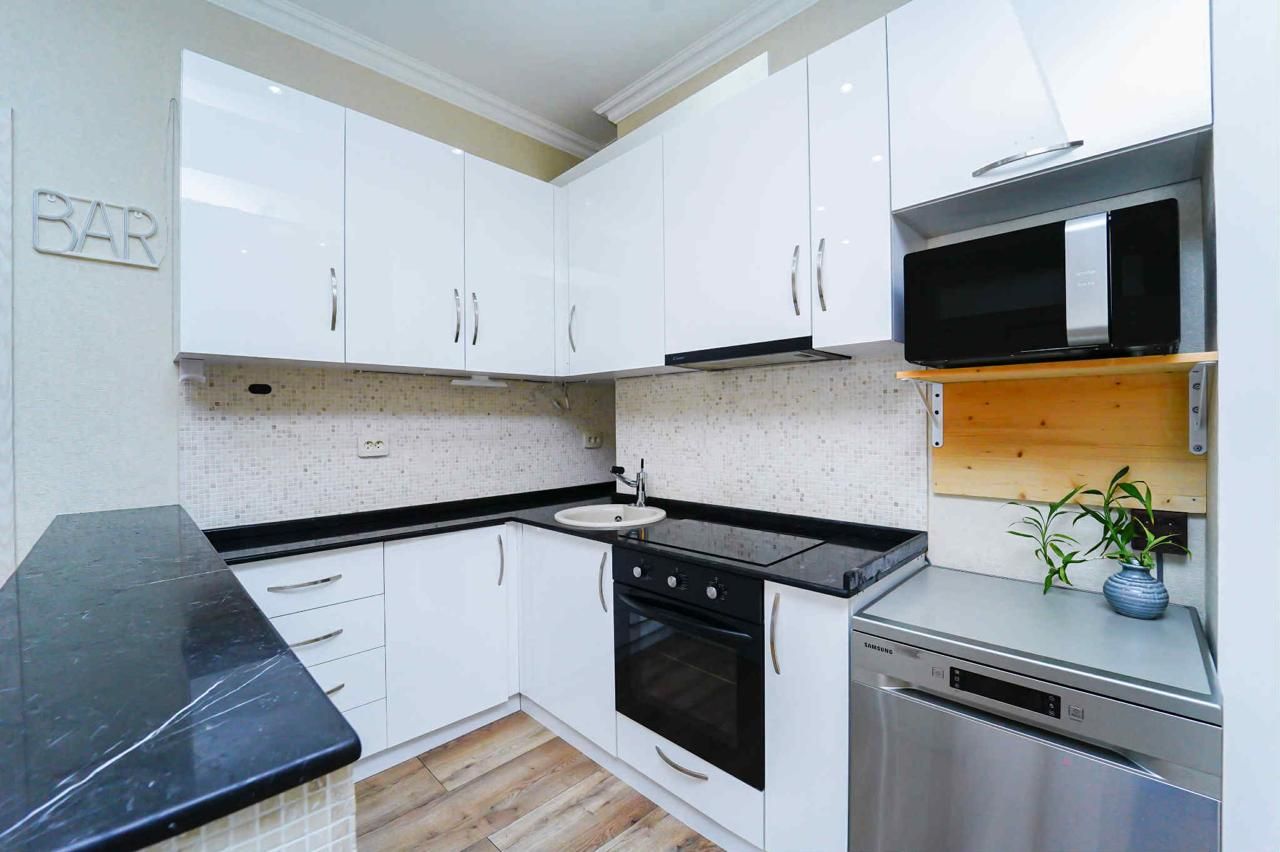 Flat in Tbilisi, Georgia, 90 m² - picture 3