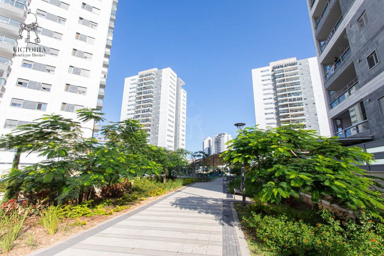 Appartamento a Tirat Carmel, Israele, 150 m² - foto 1