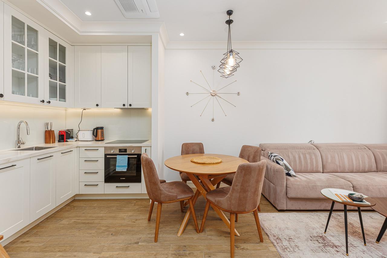 Piso en Tivat, Montenegro, 7 800 m² - imagen 7