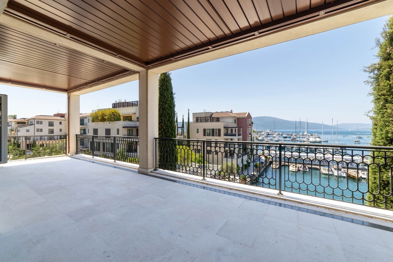 Wohnung in Tivat, Montenegro, 228 m² - Foto 4