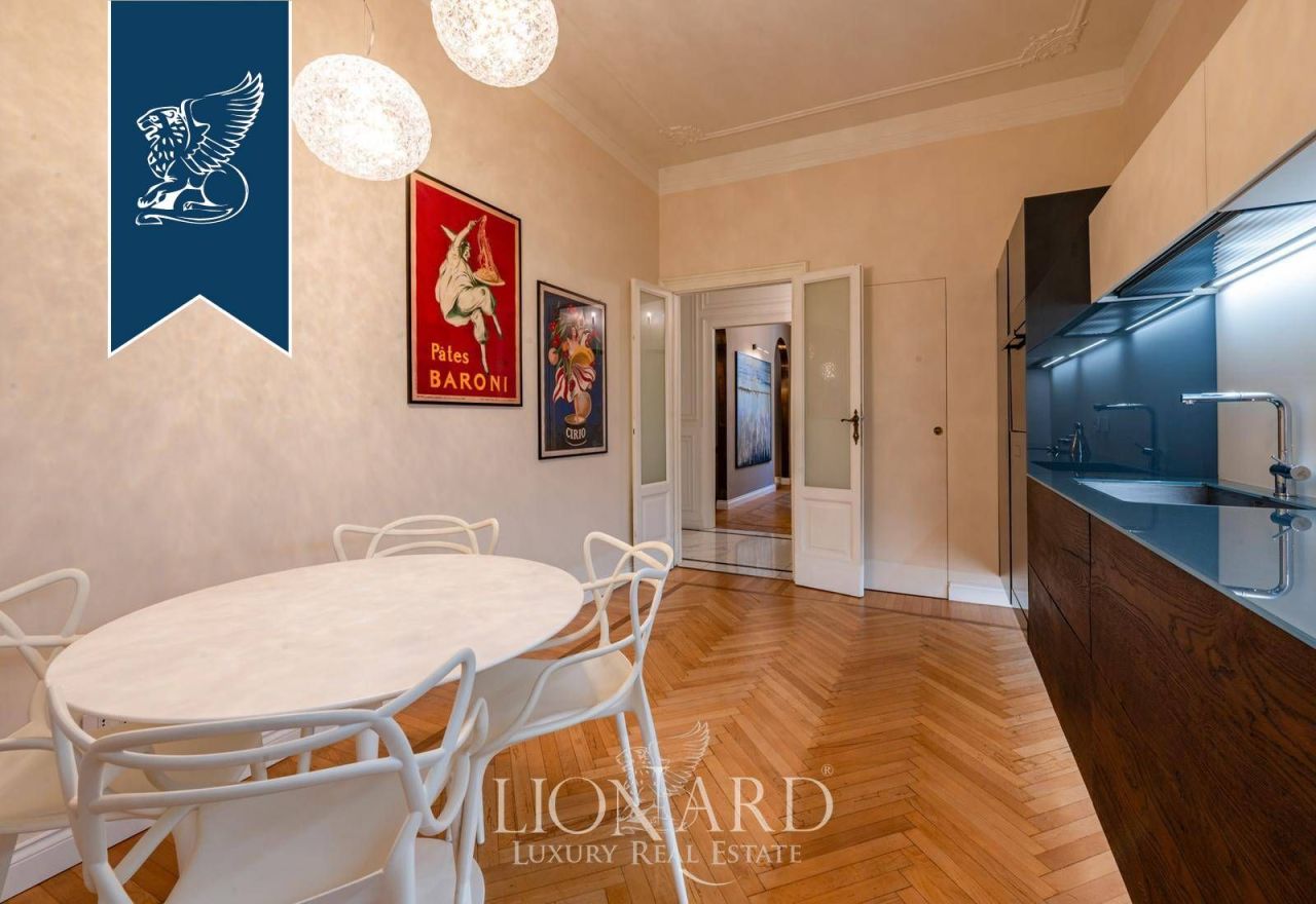 Apartment in Milan, Italy, 150 m² - picture 9