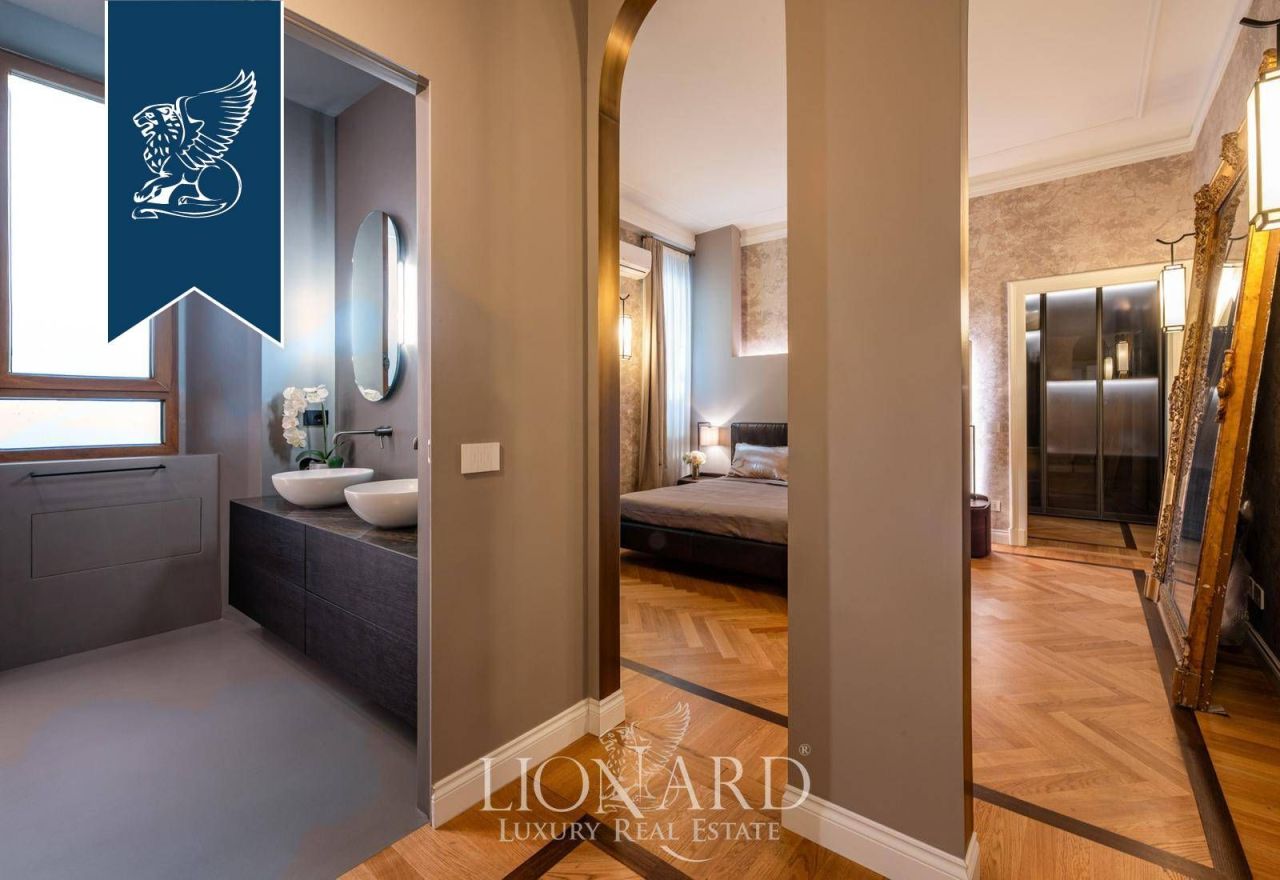 Apartment in Milan, Italy, 150 m² - picture 14