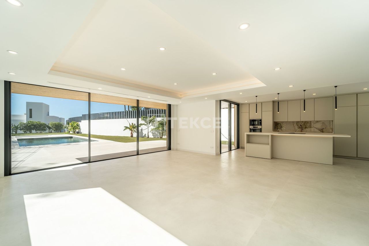 Villa en Benalmádena, España, 367 m² - imagen 9