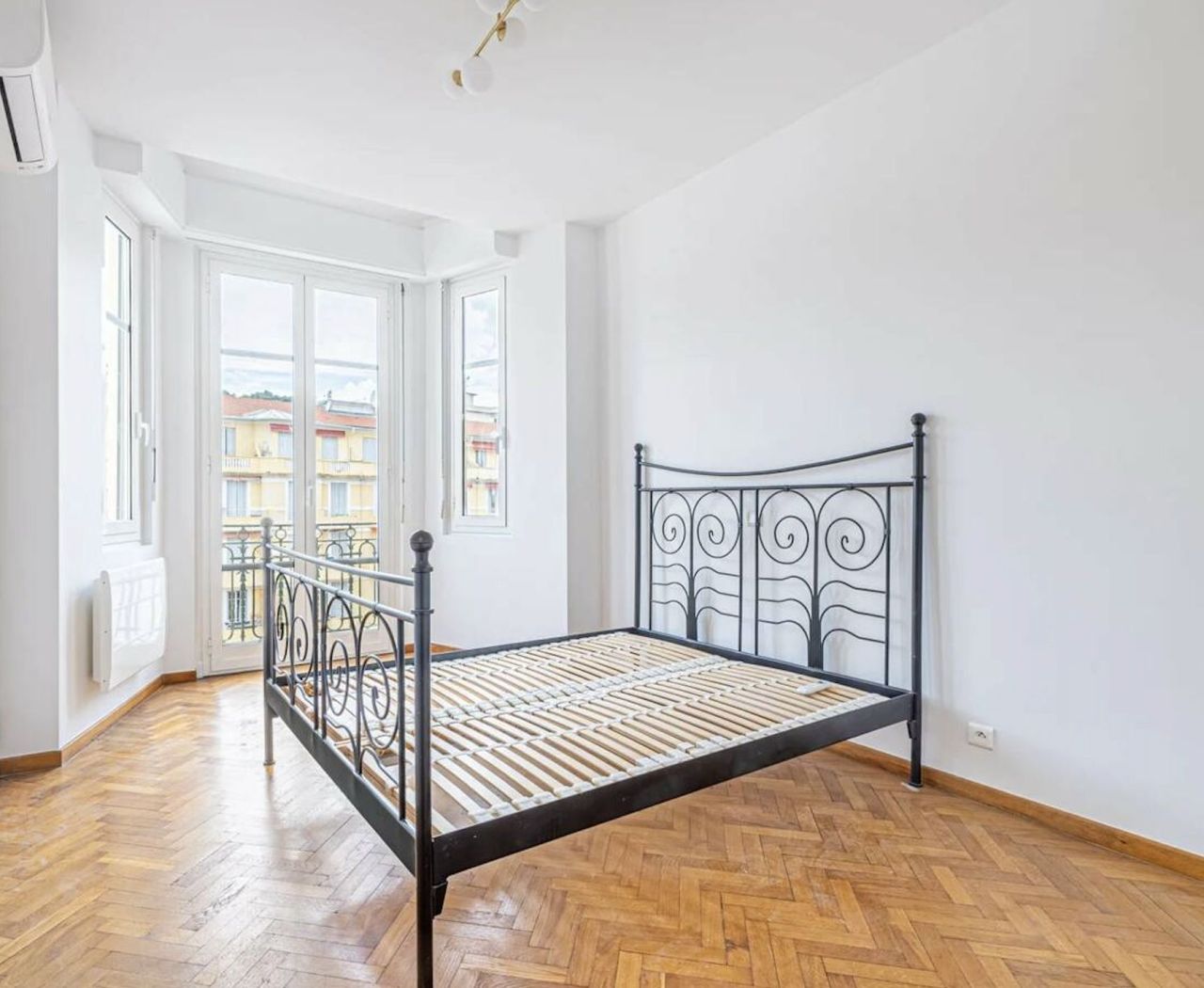 Flat in Nice, France, 48 m² - picture 4