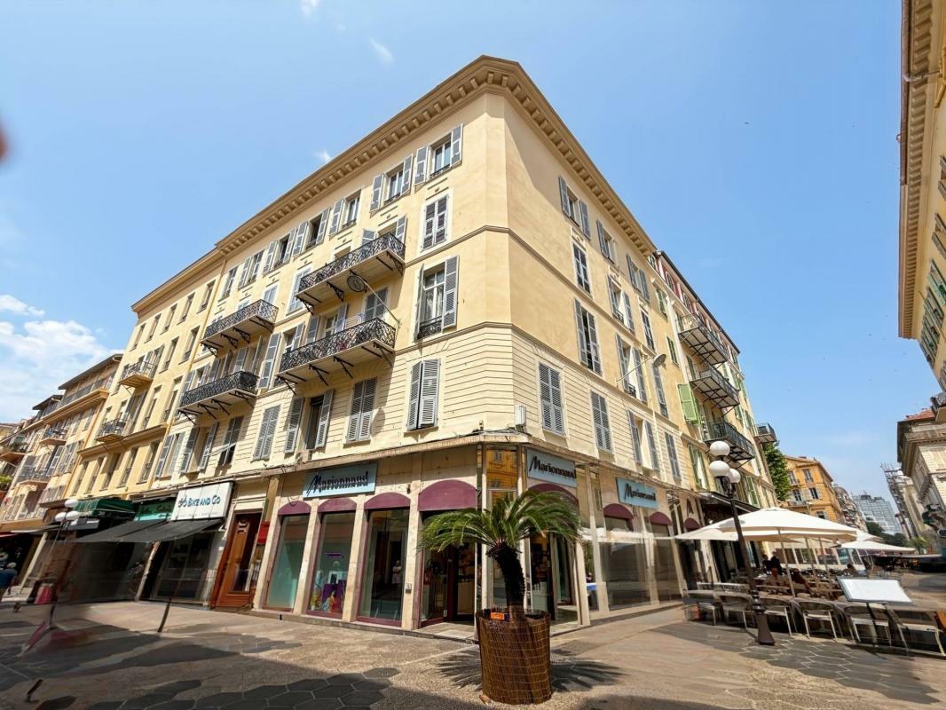 Flat in Nice, France, 30 m² - picture 1