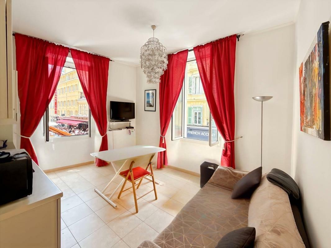 Flat in Nice, France, 30 m² - picture 2