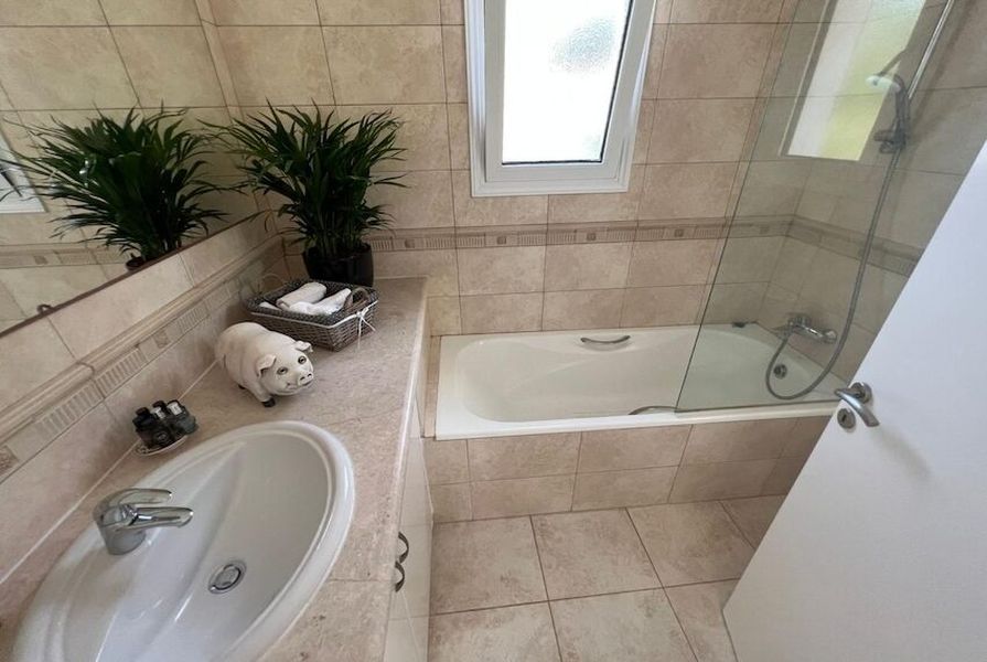 Villa in Paphos, Cyprus, 240 m² - picture 15