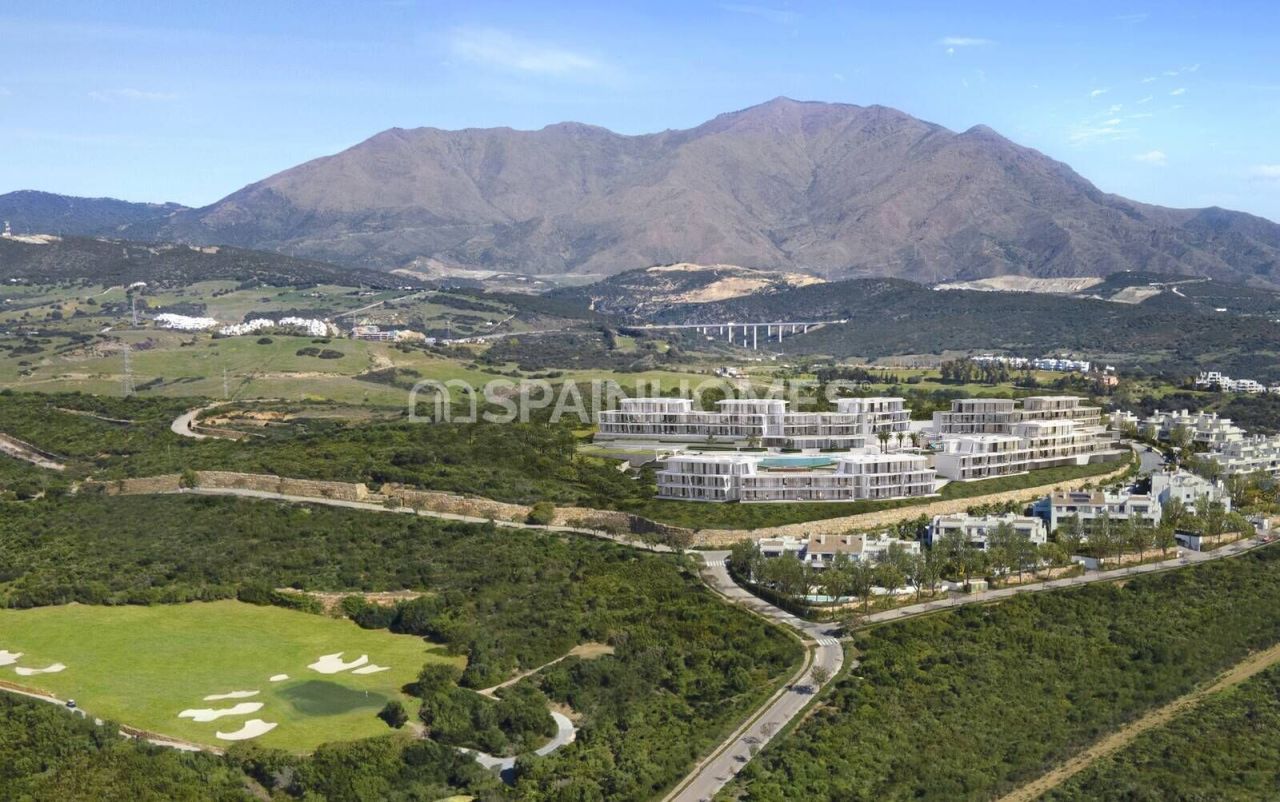 Apartment in Casares, Spain, 314 m² - picture 8