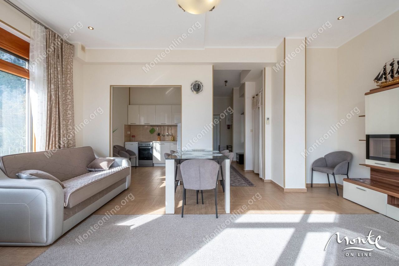 Apartment in Orahovac, Montenegro, 104 m² - picture 4