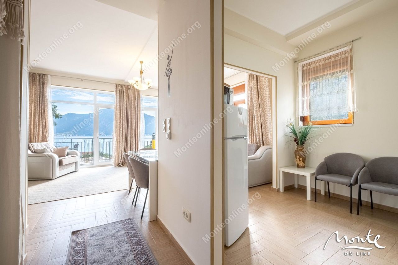 Apartment in Orahovac, Montenegro, 104 m² - picture 9