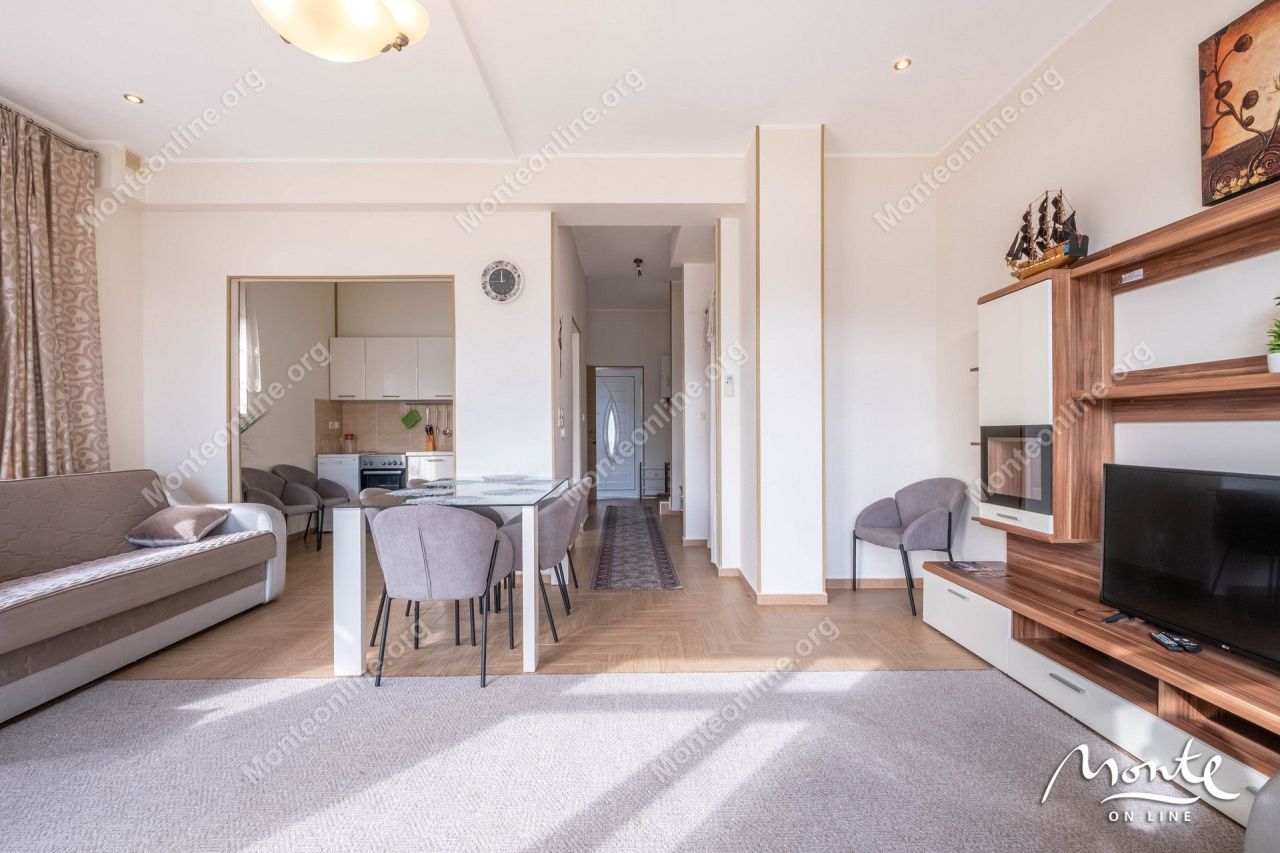 Apartment in Orahovac, Montenegro, 104 m² - picture 13