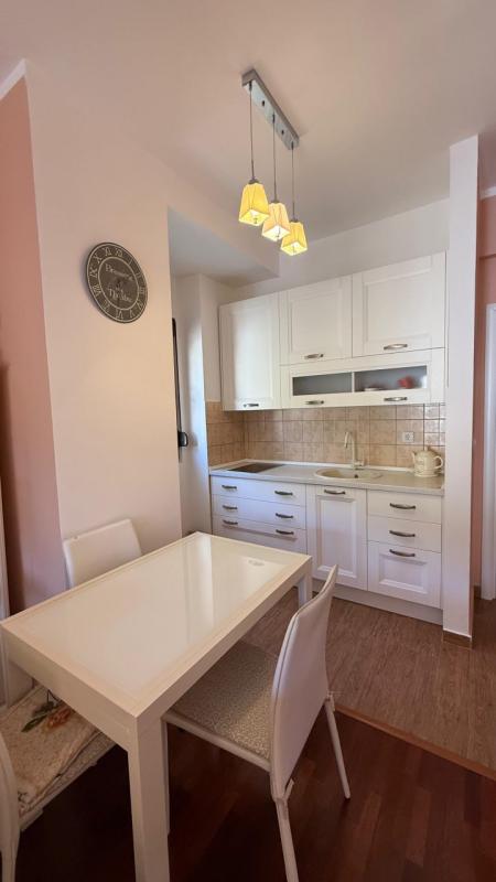 Flat in Petrovac, Montenegro, 61 m² - picture 4