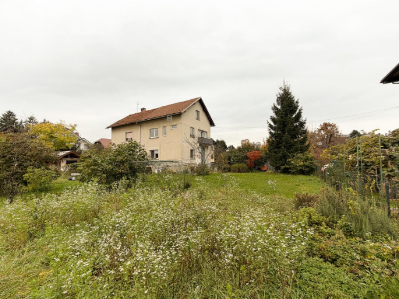 Casa en Liubliana, Eslovenia, 237 m² - imagen 1