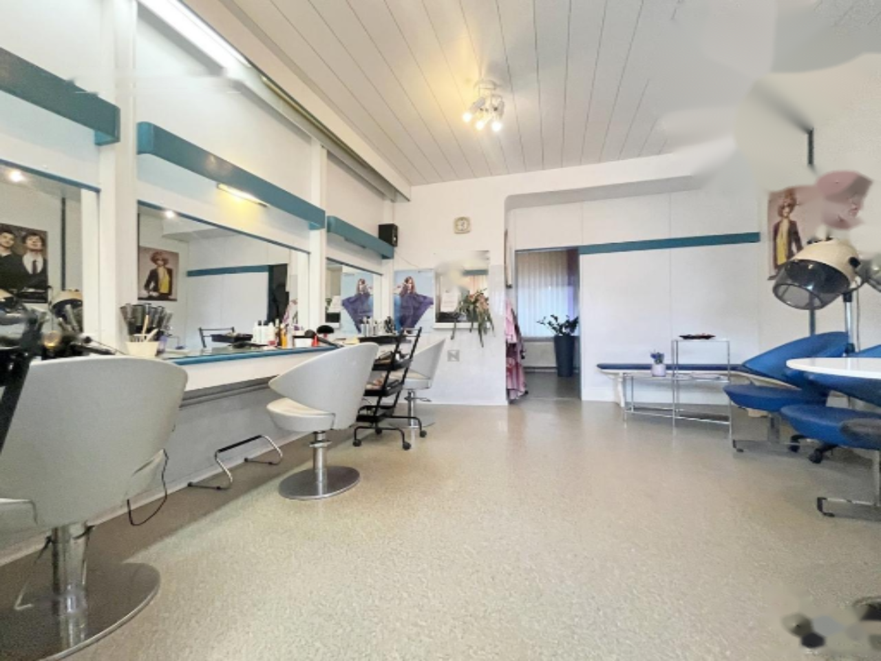 Oficina en Liubliana, Eslovenia, 74 m² - imagen 4