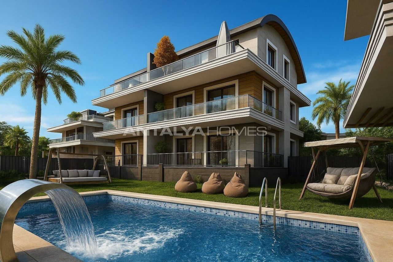 Villa à Alanya, Turquie, 215 m² - image 1