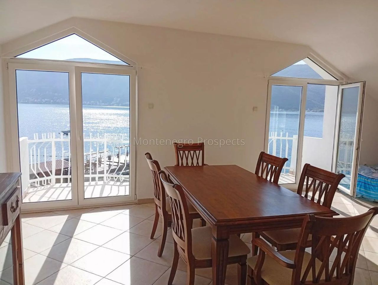 Appartement à Herceg-Novi, Monténégro, 128 m² - image 1