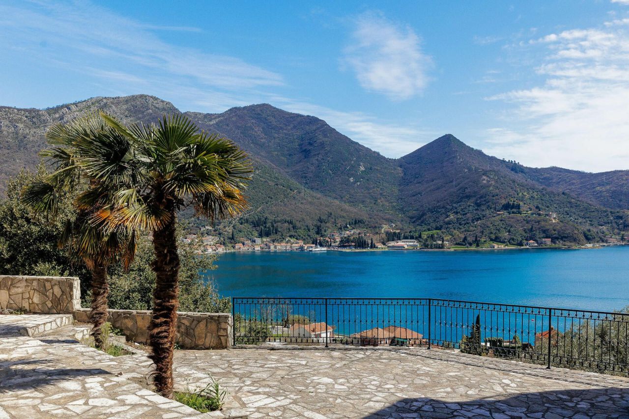 Wohnung in Kamenari, Montenegro, 36 m² - Foto 1