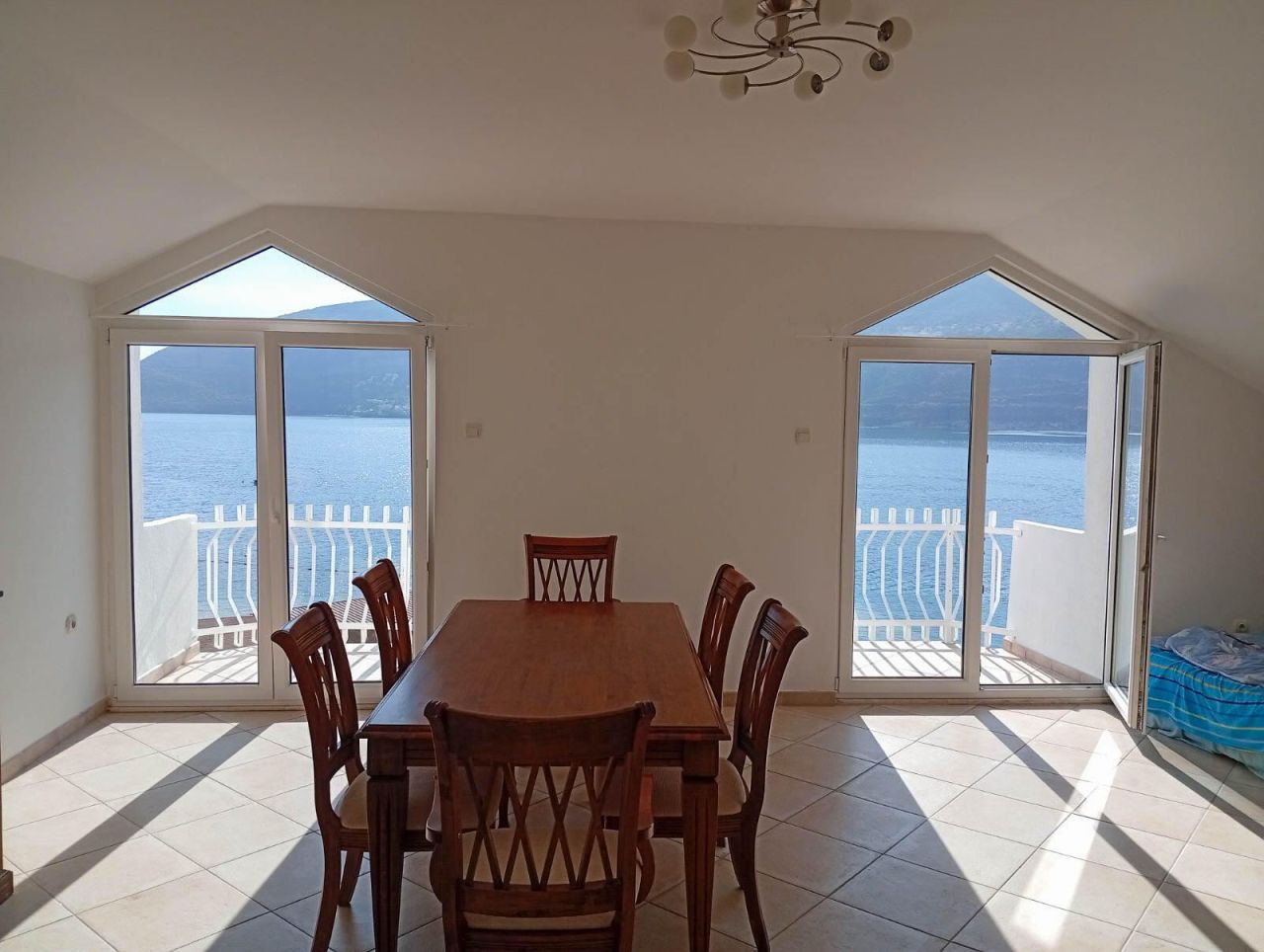 Appartamento a Herceg-Novi, Montenegro, 118 m² - foto 2