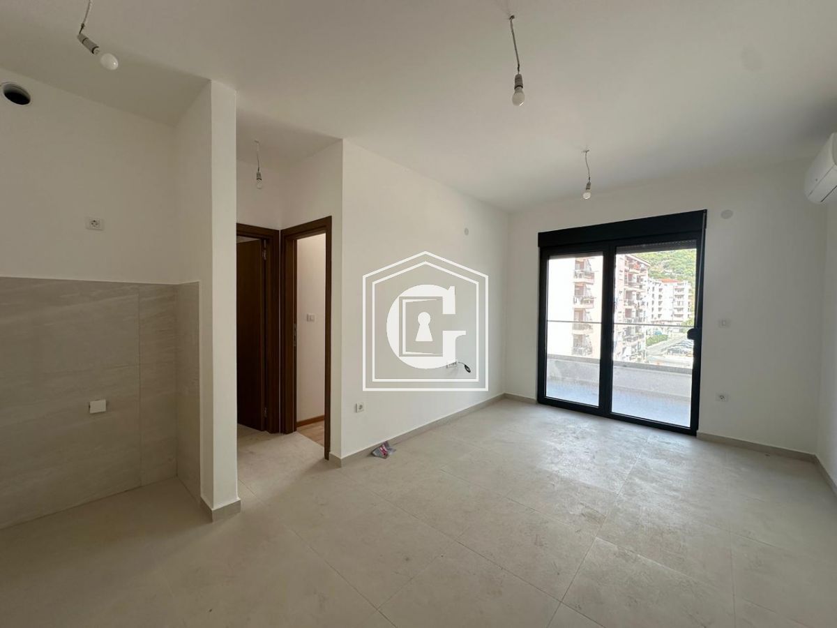 Apartment in Budva, Montenegro, 38 m² - Foto 1