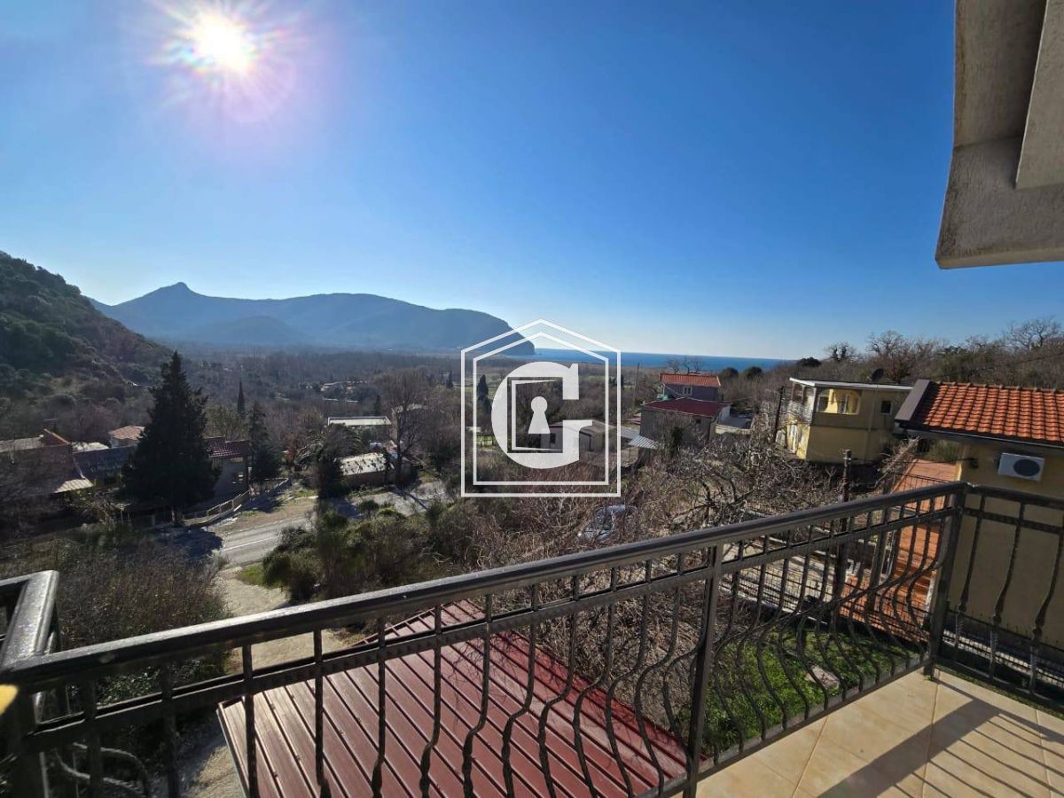 Villa en Rezevici, Montenegro, 190 m² - imagen 3