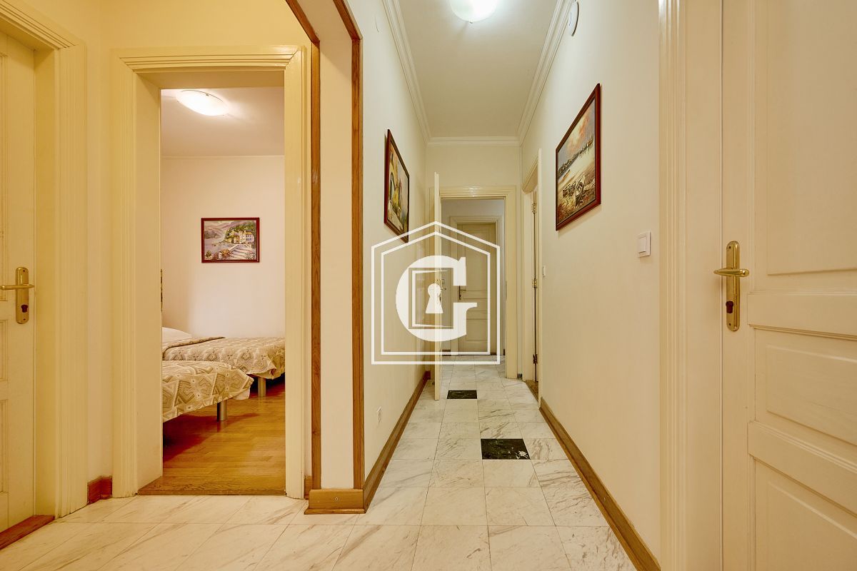 Appartement à Sveti Stefan, Monténégro, 89 m² - image 13