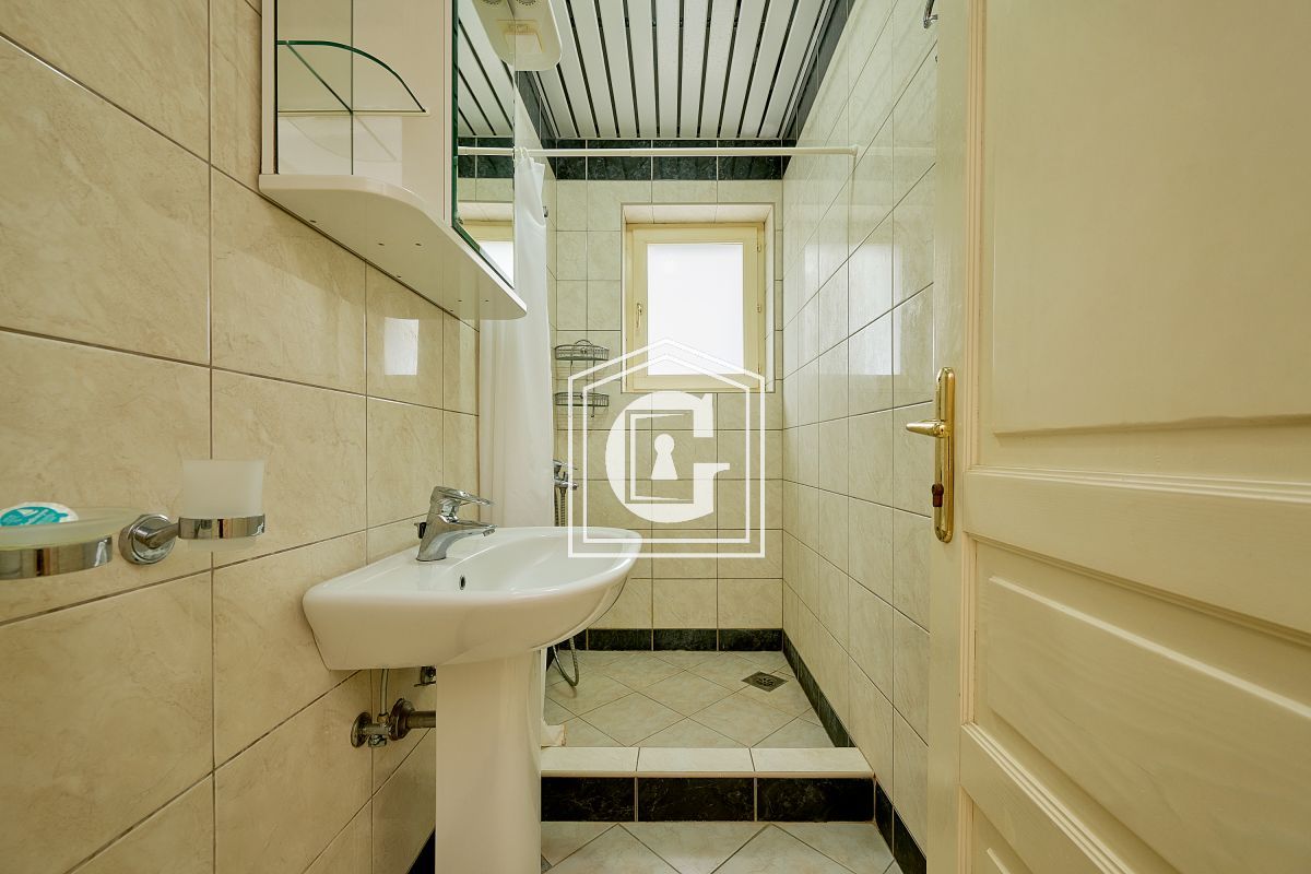 Appartement à Sveti Stefan, Monténégro, 89 m² - image 18