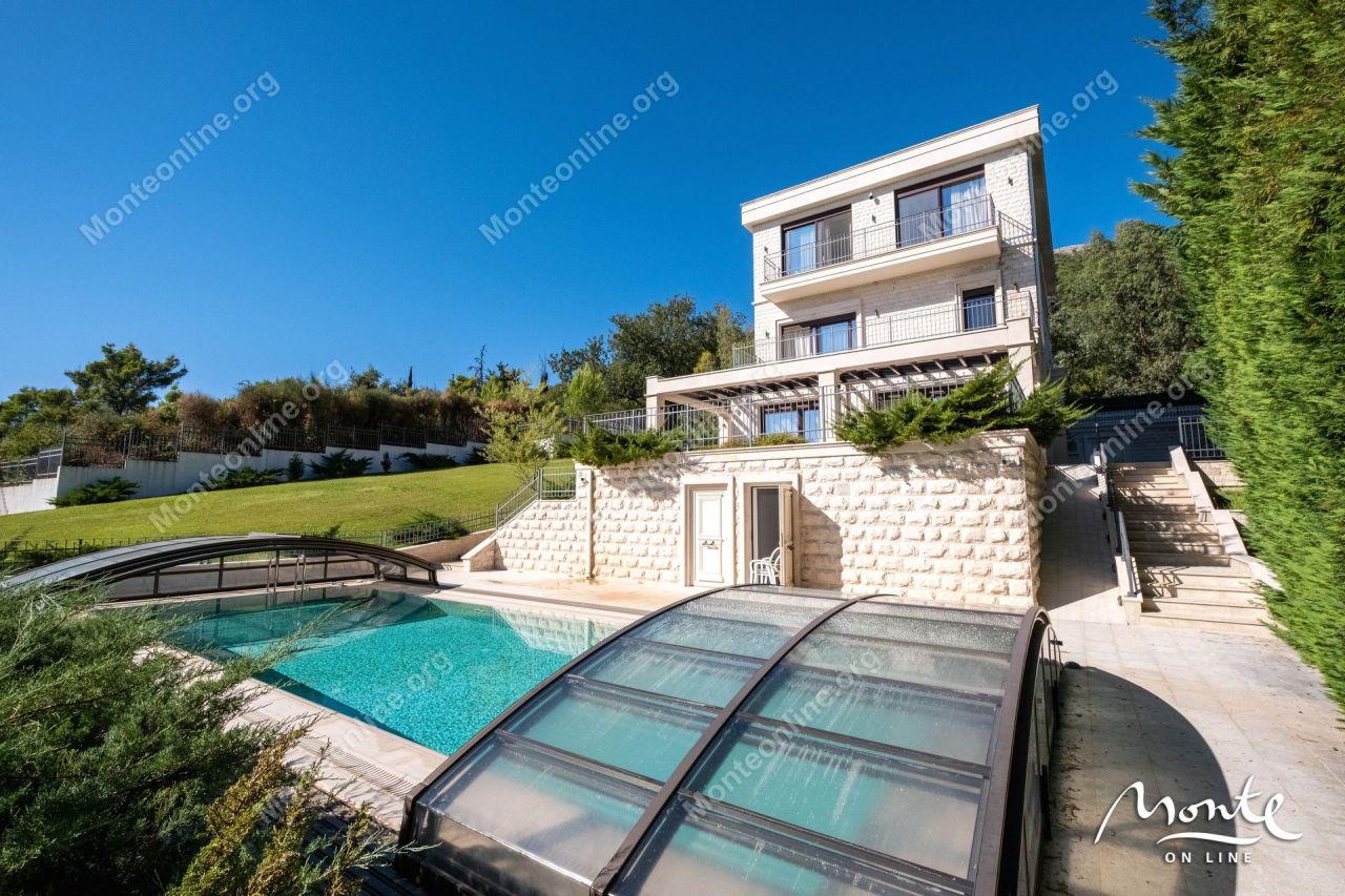 Villa in Tivat, Montenegro, 560 m² - Foto 2