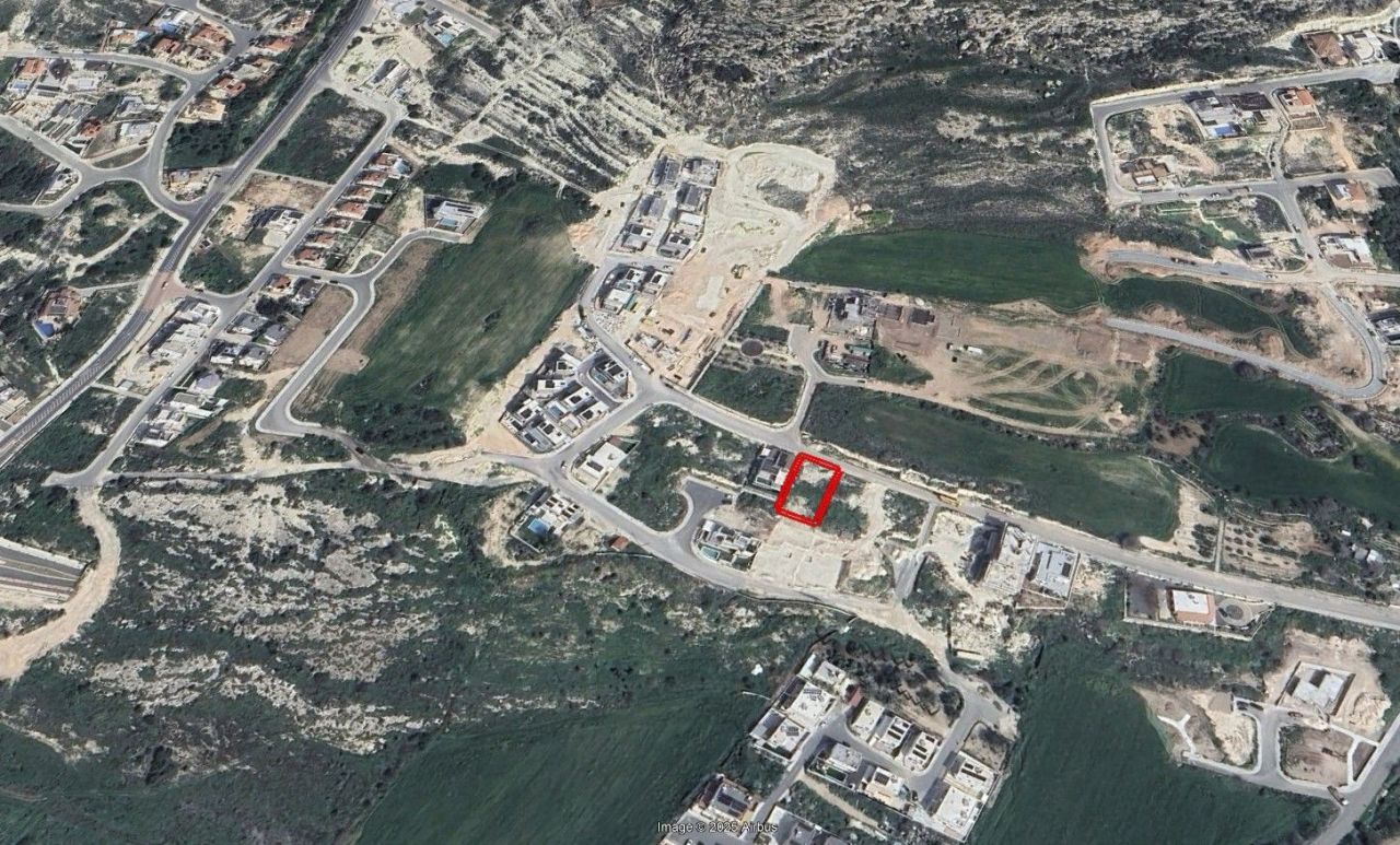 Land in Paphos, Cyprus, 634 m² - picture 1