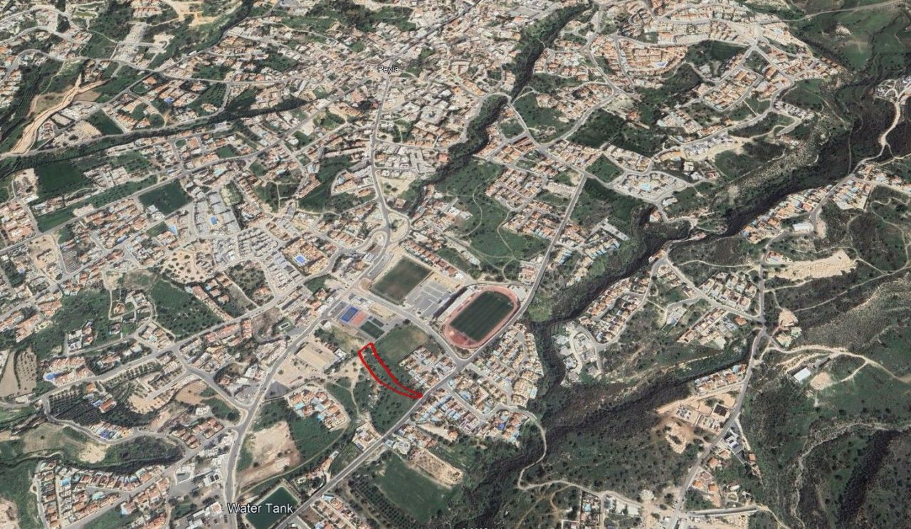 Land in Paphos, Cyprus, 3 011 m² - picture 1