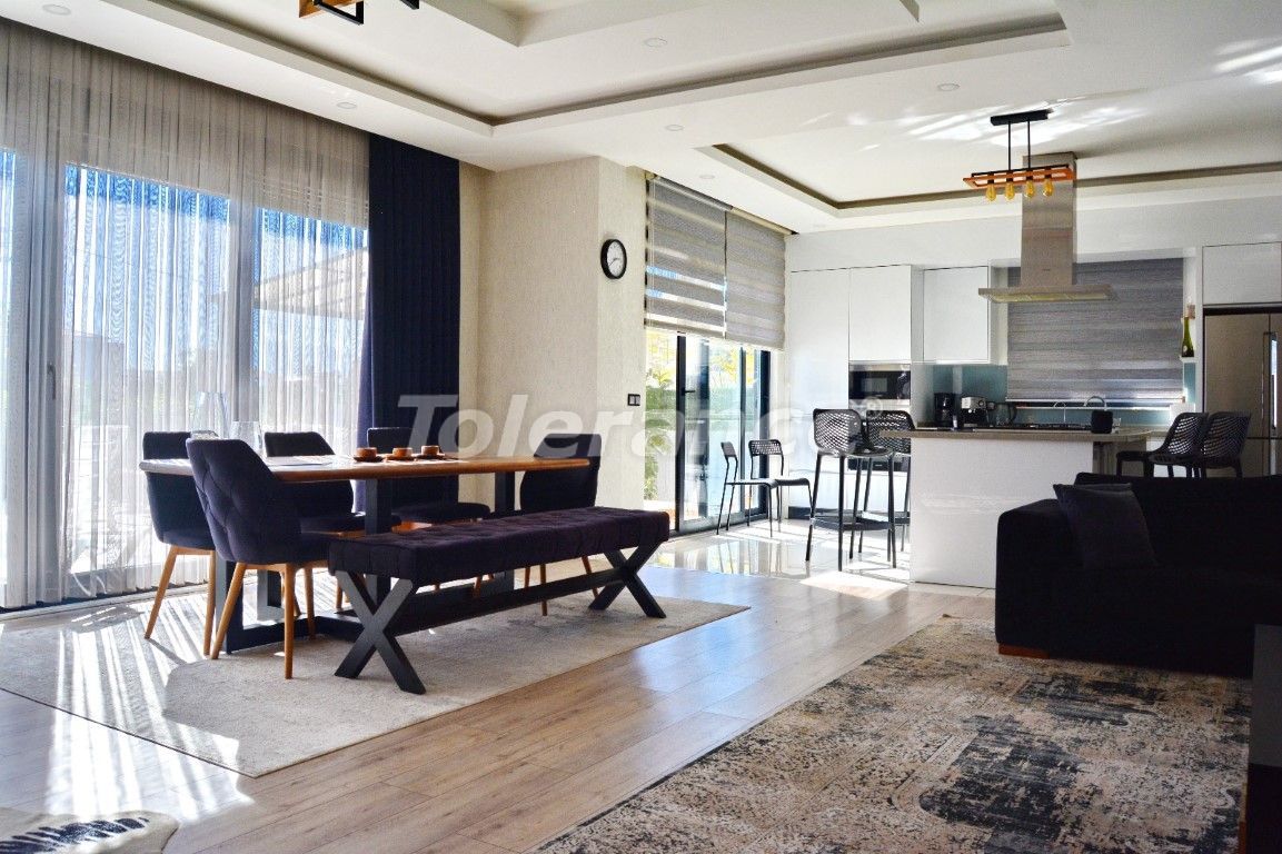 Villa a Antalya, Turchia, 354 m² - foto 5