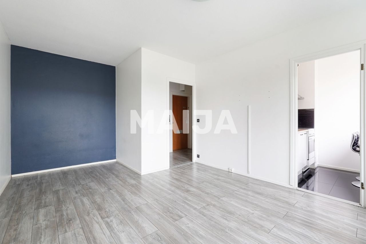 Apartment in Helsinki, Finland, 28 m² - picture 1