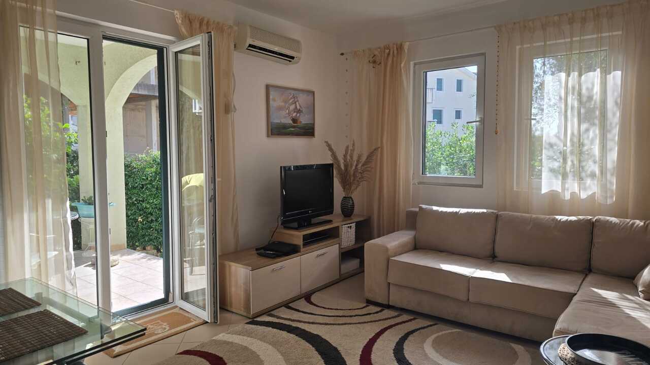Appartamento a Petrovac, Montenegro, 49 m² - foto 2