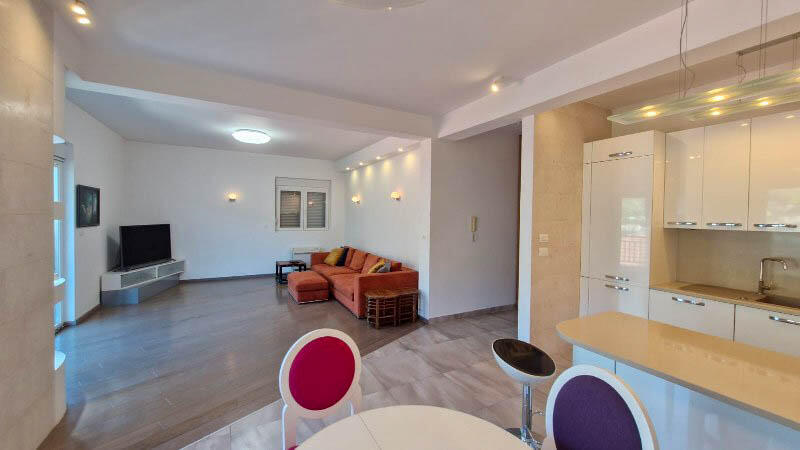 Appartamento a Dobrota, Montenegro, 108 m² - foto 3