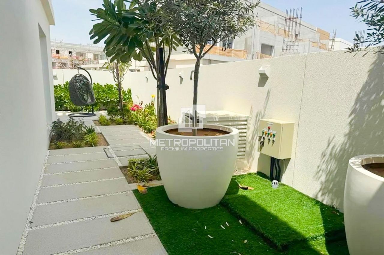 Townhouse a Dubai, EAU, 223 m² - foto 6