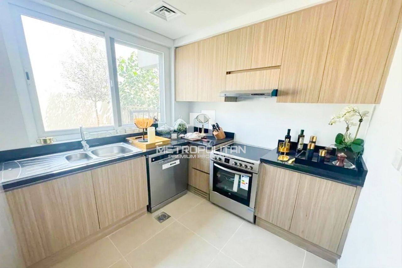 Townhouse a Dubai, EAU, 223 m² - foto 9