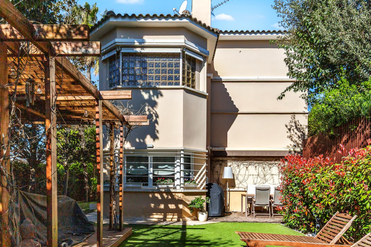 House in Barcelona, Spain, 395 m² - picture 4