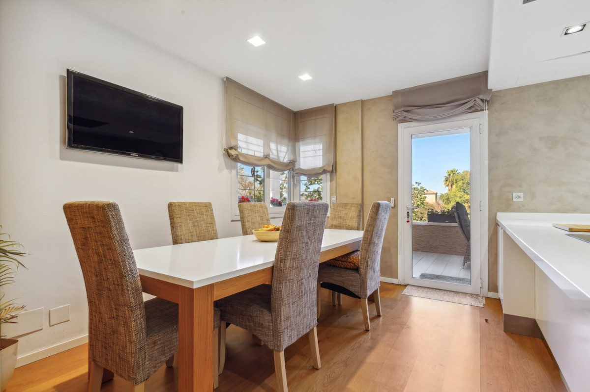 House in Barcelona, Spain, 395 m² - picture 8