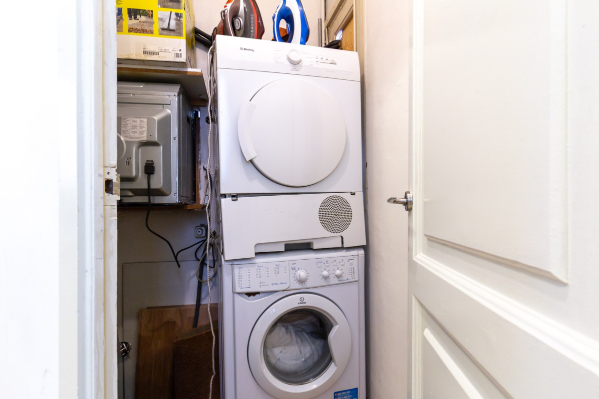 Flat in Barcelona, Spain, 86 m² - picture 12