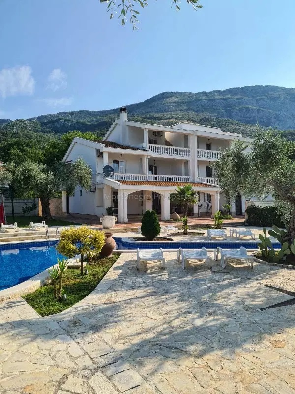 Hotel in Petrovac, Montenegro, 730 m² - Foto 1