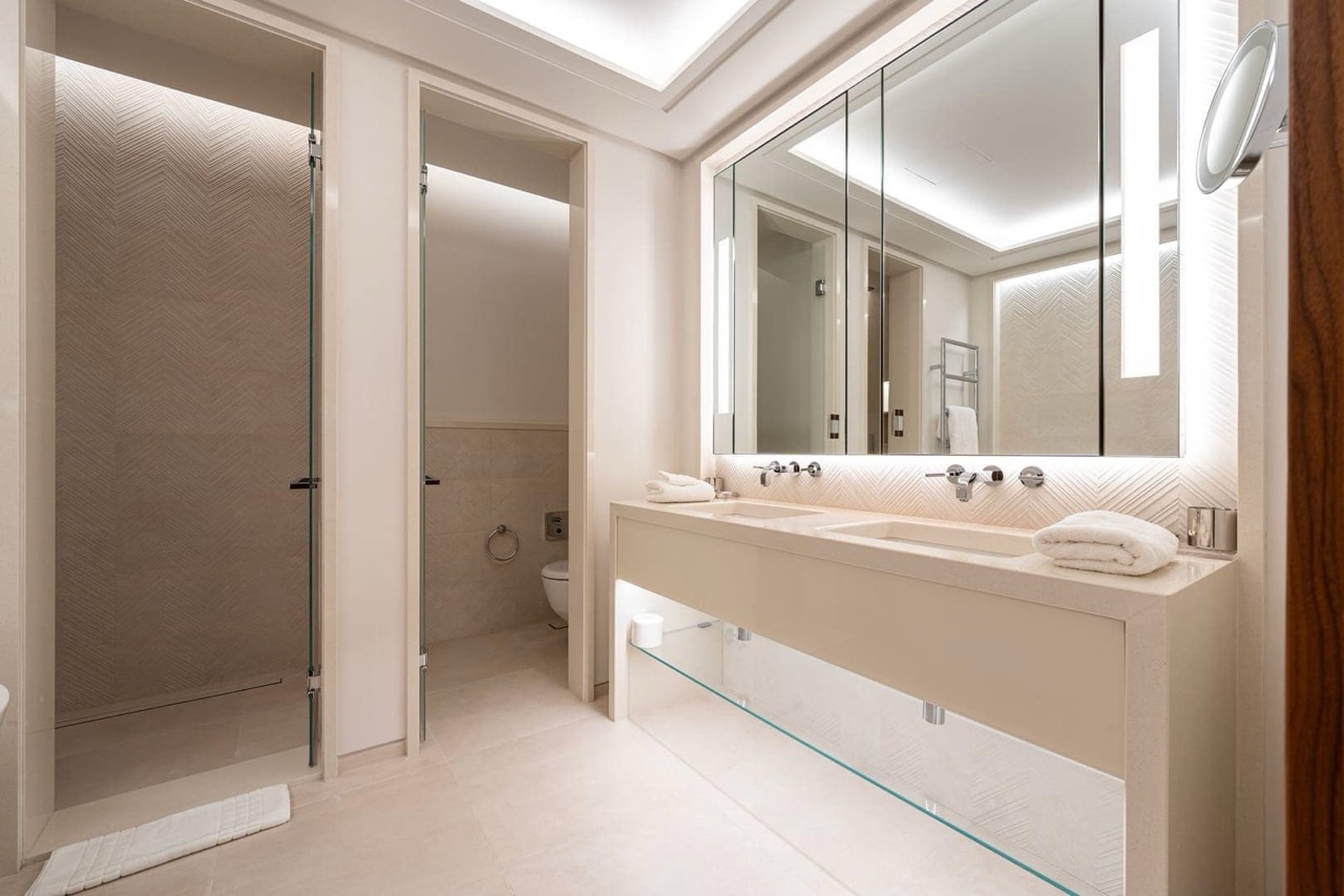 Piso en Tivat, Montenegro, 175 m² - imagen 12