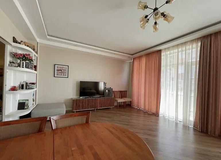 Appartement à Tbilissi, Géorgie, 114.8 m² - image 2