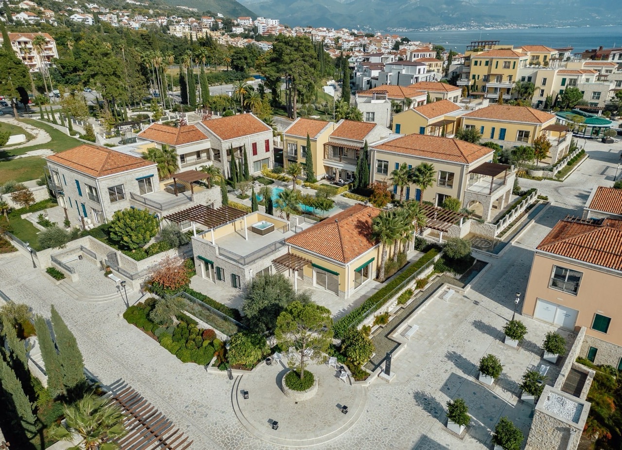 Villa à Herceg-Novi, Monténégro, 287 m² - image 1