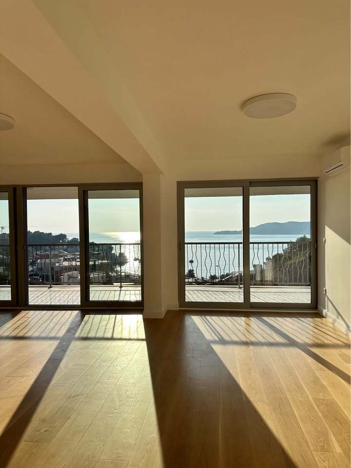 Attico a Budva, Montenegro, 161 m² - foto 1