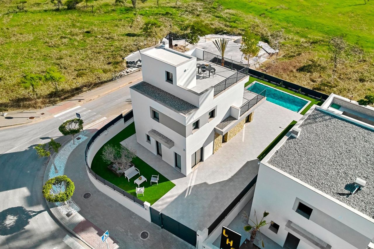 Villa in San Miguel de Salinas, Spain, 126 m² - picture 2