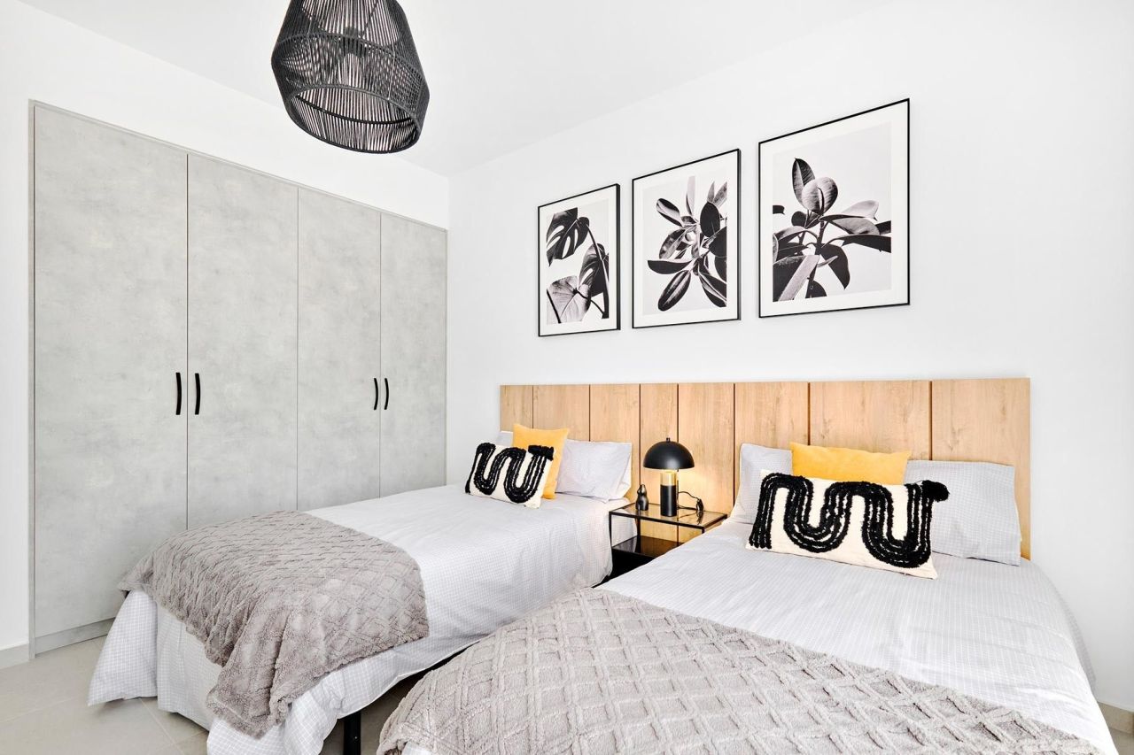 Villa in San Miguel de Salinas, Spain, 126 m² - picture 15