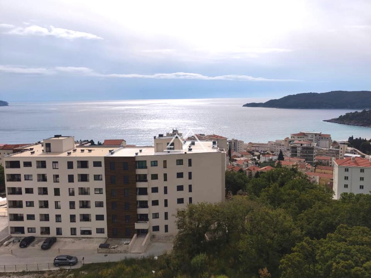 Apartment in Becici, Montenegro, 68 m² - picture 1